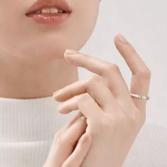 Authentic Tiffany & Co. Atlas X Closed Narrow Ring 18K White Gold Size 5 - Picture 2 of 5